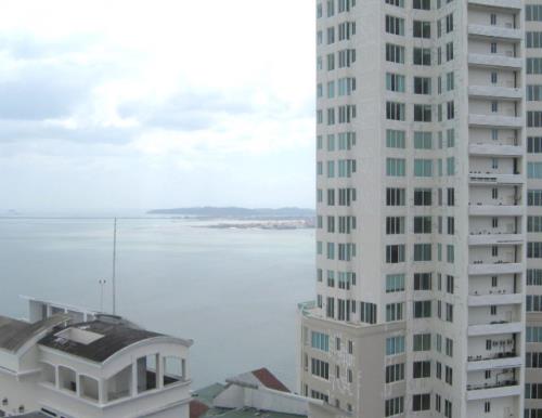 Venetian Tower, apartment