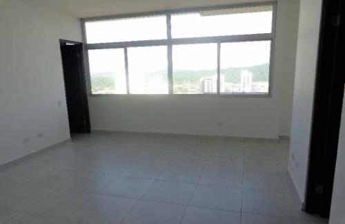 Luxor Tower, Área Metropolitana