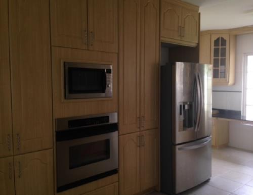 Costa Azul, Área Metropolitana