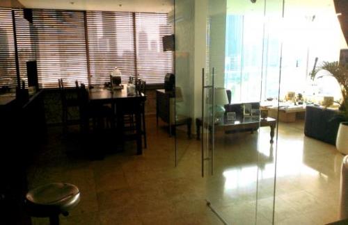 Sky Residences, Avenida Balboa