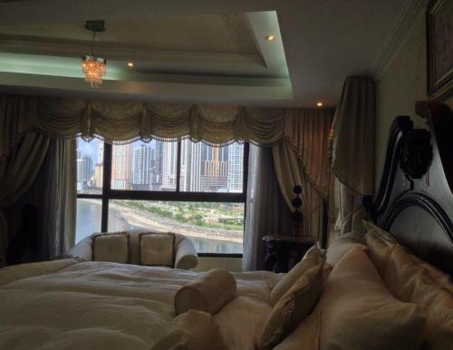 Golden Palace, Punta Paitilla