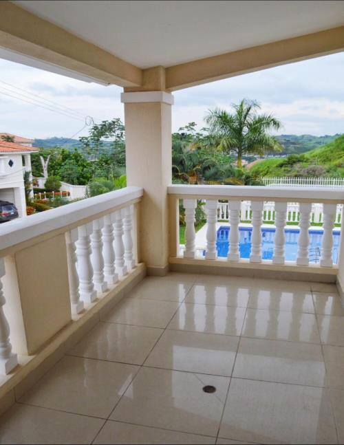 Bosque de Cibeles, Amelia Denis De Icaza