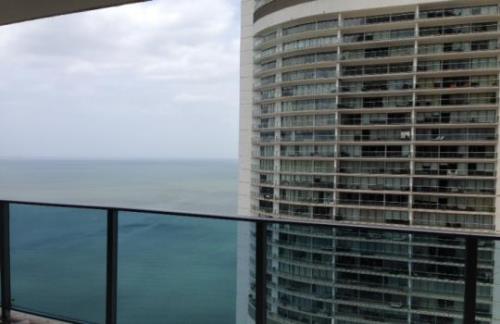 Grand Tower, Punta Pacifica