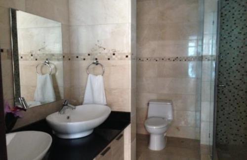 Grand Tower, Punta Pacifica