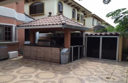 Costa sur club, Juan Diaz