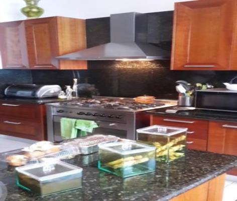 Aqualina, Punta Pacifica