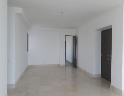 Paramount, Metropolitan Area