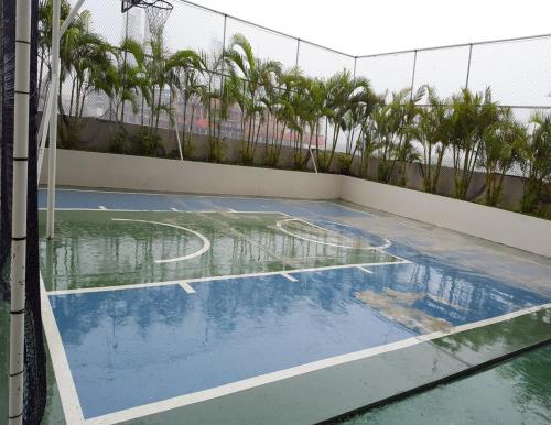 Zeus, Área Metropolitana