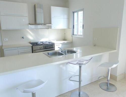 Oasis on the Bay, Área Metropolitana