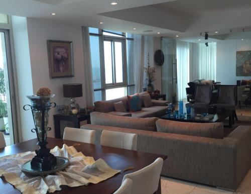 Pacific Point Torre 300, apartamento