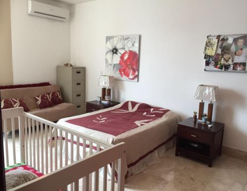 Pacific Point Torre 300, Punta Pacifica