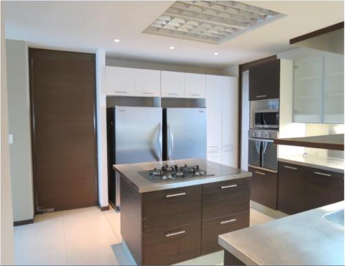 Bayside Condominium, Costa del Este