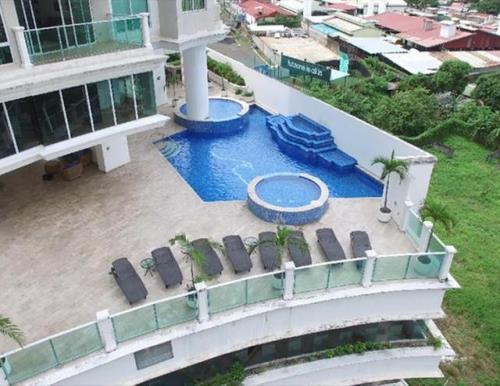 Ocean Drive, Área Metropolitana