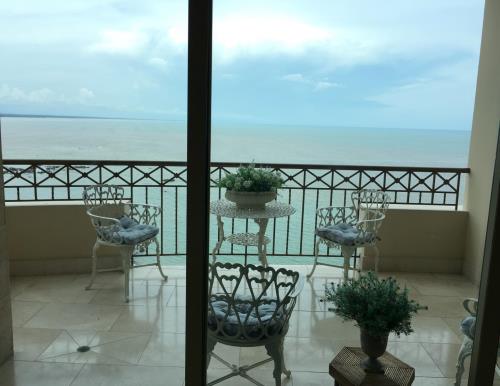 Bella Mare, Punta Pacifica