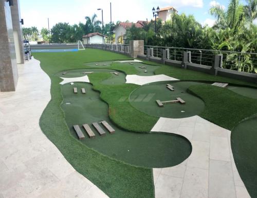 Valery Point, Santa Maria