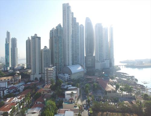 Torre del Parque, Área Metropolitana