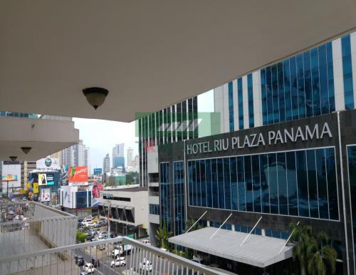 Vista Marina, Avenida Balboa