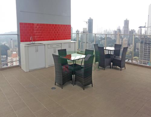 Vista Balboa, Área Metropolitana