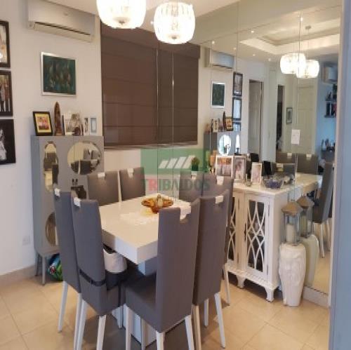 Fairmont plaza , Área Metropolitana